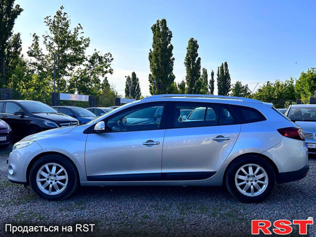 Рено Меган, объемом двигателя 1.5 л и пробегом 200 тыс. км за 7300 $, фото 7 на Automoto.ua