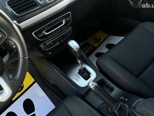 Рено Меган, объемом двигателя 1.5 л и пробегом 289 тыс. км за 7200 $, фото 19 на Automoto.ua