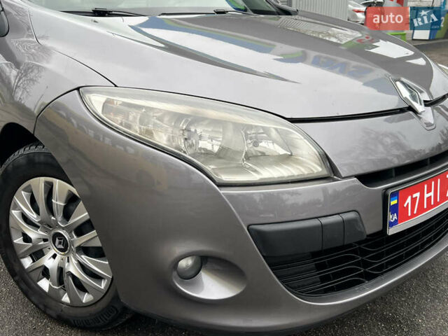 Рено Меган, объемом двигателя 1.6 л и пробегом 216 тыс. км за 6800 $, фото 17 на Automoto.ua