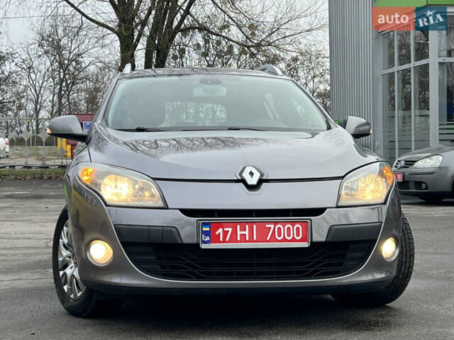 Рено Меган, объемом двигателя 1.6 л и пробегом 216 тыс. км за 6800 $, фото 60 на Automoto.ua