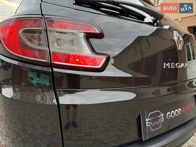 Рено Меган, объемом двигателя 1.5 л и пробегом 278 тыс. км за 6400 $, фото 37 на Automoto.ua