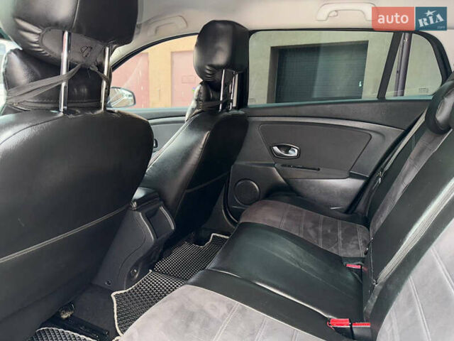 Рено Меган, объемом двигателя 1.5 л и пробегом 278 тыс. км за 6400 $, фото 58 на Automoto.ua