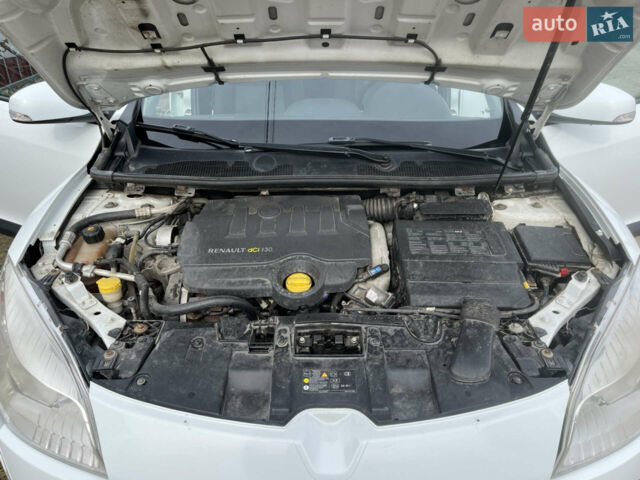 Рено Меган, объемом двигателя 1.87 л и пробегом 205 тыс. км за 7000 $, фото 15 на Automoto.ua