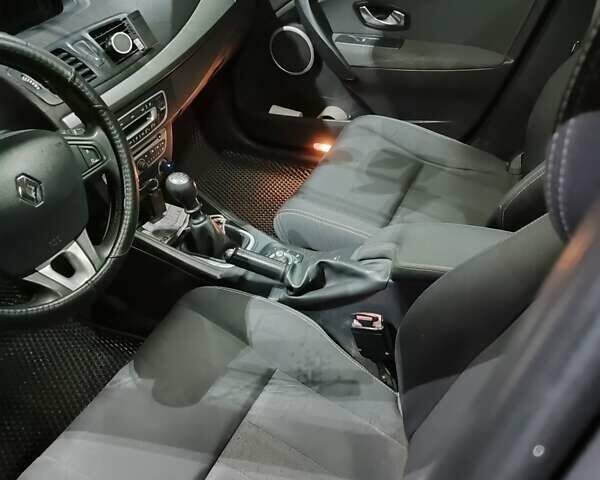 Рено Меган, об'ємом двигуна 1.5 л та пробігом 217 тис. км за 7600 $, фото 12 на Automoto.ua