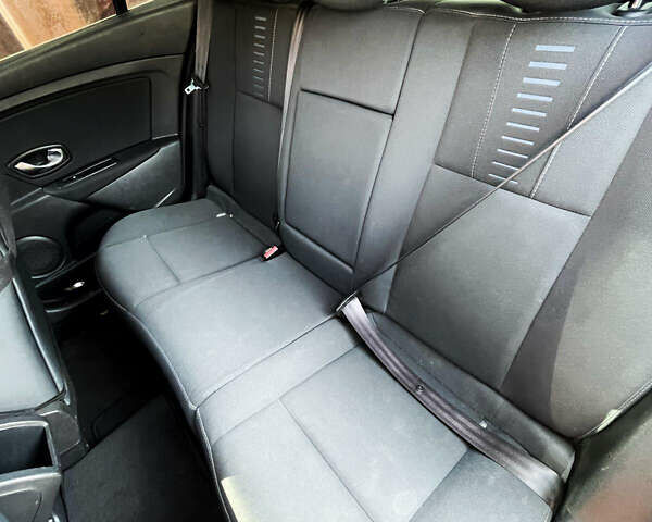 Рено Меган, об'ємом двигуна 1.5 л та пробігом 300 тис. км за 7431 $, фото 5 на Automoto.ua