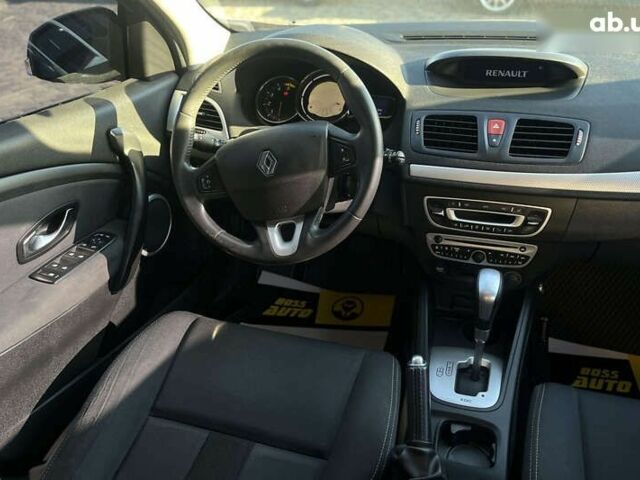Рено Меган, объемом двигателя 1.5 л и пробегом 289 тыс. км за 7200 $, фото 13 на Automoto.ua
