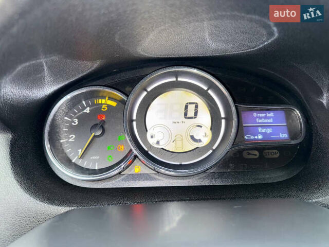 Рено Меган, объемом двигателя 1.5 л и пробегом 278 тыс. км за 6400 $, фото 54 на Automoto.ua