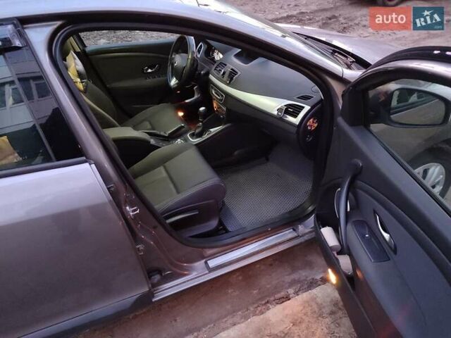 Рено Меган, об'ємом двигуна 1.5 л та пробігом 217 тис. км за 7600 $, фото 10 на Automoto.ua