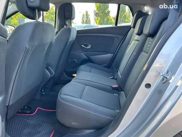 Рено Меган, объемом двигателя 1.5 л и пробегом 200 тыс. км за 7300 $, фото 26 на Automoto.ua