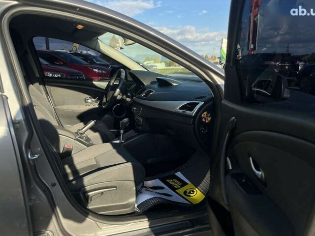 Рено Меган, объемом двигателя 1.5 л и пробегом 289 тыс. км за 7200 $, фото 8 на Automoto.ua