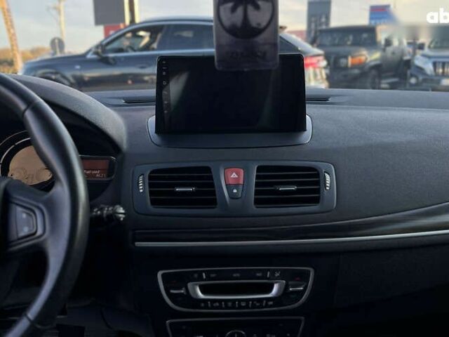 Рено Меган, объемом двигателя 1.5 л и пробегом 208 тыс. км за 7800 $, фото 12 на Automoto.ua