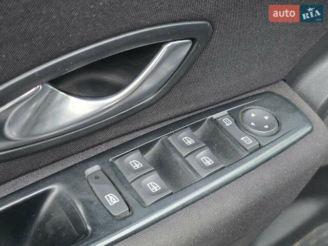 Рено Меган, об'ємом двигуна 1.46 л та пробігом 235 тис. км за 6500 $, фото 13 на Automoto.ua