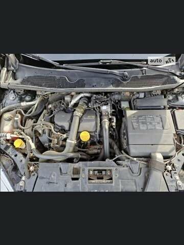 Рено Меган, объемом двигателя 1.46 л и пробегом 252 тыс. км за 8300 $, фото 53 на Automoto.ua