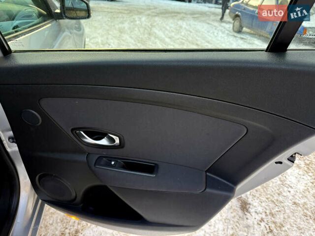 Рено Меган, об'ємом двигуна 1.4 л та пробігом 214 тис. км за 5999 $, фото 20 на Automoto.ua