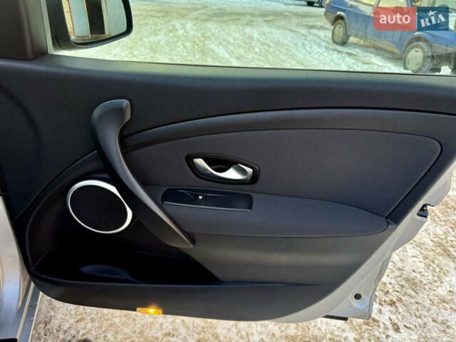 Рено Меган, об'ємом двигуна 1.4 л та пробігом 214 тис. км за 5999 $, фото 23 на Automoto.ua