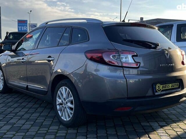 Рено Меган, объемом двигателя 1.5 л и пробегом 208 тыс. км за 7800 $, фото 4 на Automoto.ua