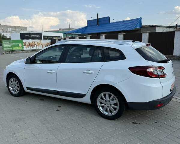 Рено Меган, объемом двигателя 1.5 л и пробегом 223 тыс. км за 6999 $, фото 3 на Automoto.ua