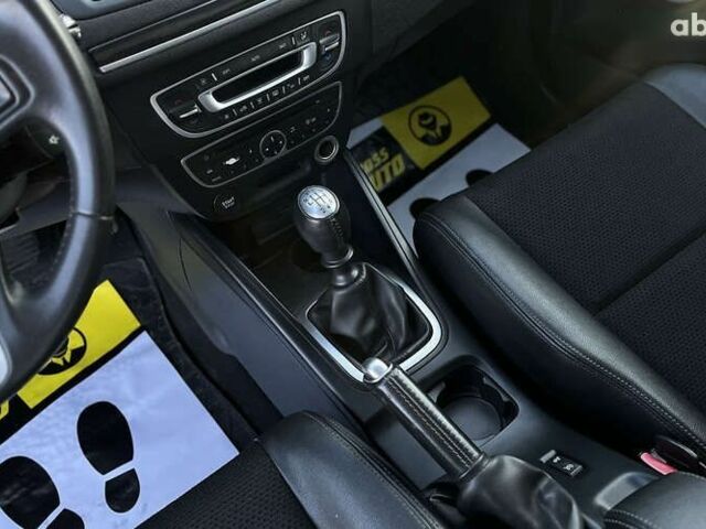 Рено Меган, объемом двигателя 1.5 л и пробегом 208 тыс. км за 7800 $, фото 11 на Automoto.ua