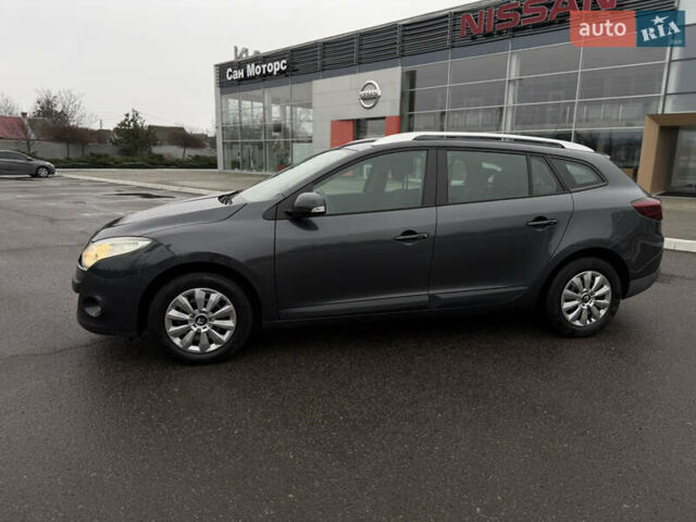 Рено Меган, объемом двигателя 1.6 л и пробегом 192 тыс. км за 7900 $, фото 13 на Automoto.ua