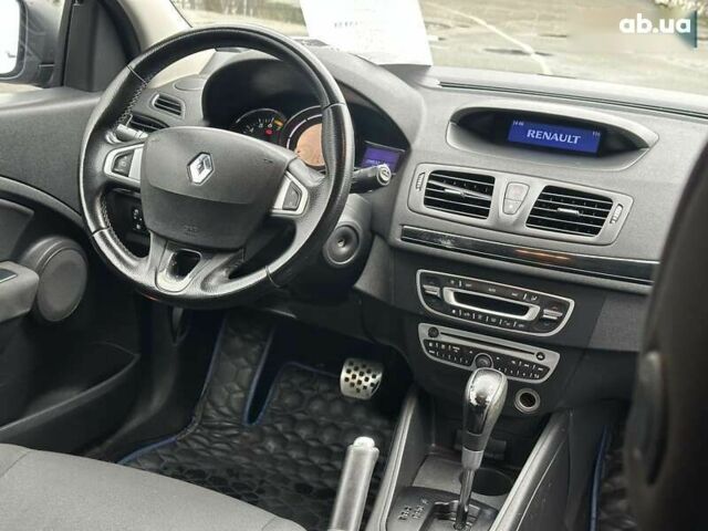 Рено Меган, объемом двигателя 1.6 л и пробегом 298 тыс. км за 6990 $, фото 28 на Automoto.ua