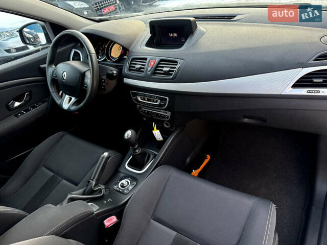 Рено Меган, об'ємом двигуна 1.4 л та пробігом 214 тис. км за 5999 $, фото 24 на Automoto.ua