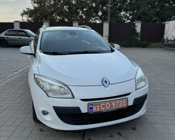 Рено Меган, объемом двигателя 1.5 л и пробегом 223 тыс. км за 6999 $, фото 1 на Automoto.ua