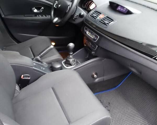 Рено Меган, об'ємом двигуна 1.6 л та пробігом 184 тис. км за 6700 $, фото 12 на Automoto.ua