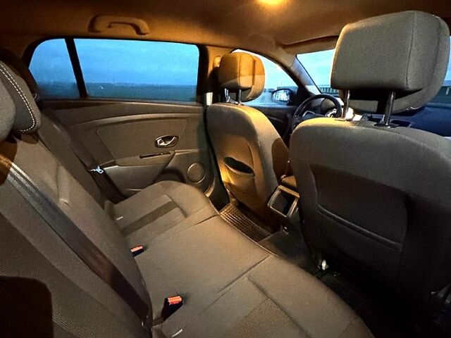 Рено Меган, объемом двигателя 14 л и пробегом 245 тыс. км за 7300 $, фото 3 на Automoto.ua