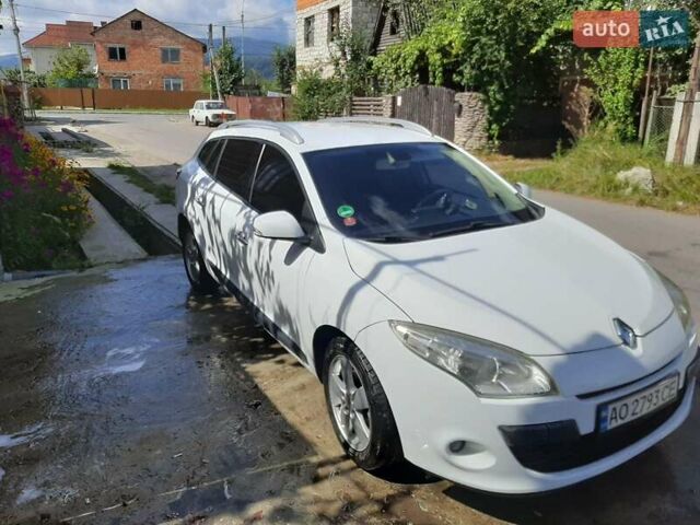 Рено Меган, объемом двигателя 1.87 л и пробегом 362 тыс. км за 6700 $, фото 4 на Automoto.ua