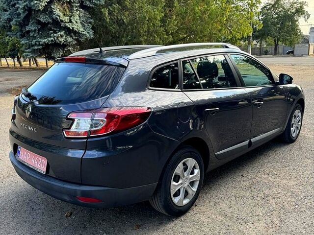 Рено Меган, об'ємом двигуна 1.6 л та пробігом 236 тис. км за 7000 $, фото 3 на Automoto.ua