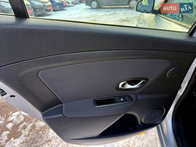 Рено Меган, об'ємом двигуна 1.4 л та пробігом 214 тис. км за 5999 $, фото 17 на Automoto.ua