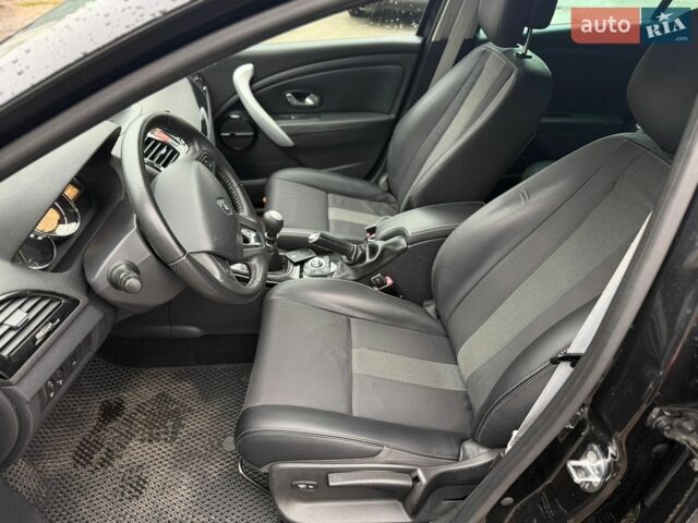 Рено Меган, объемом двигателя 1.87 л и пробегом 285 тыс. км за 6000 $, фото 5 на Automoto.ua
