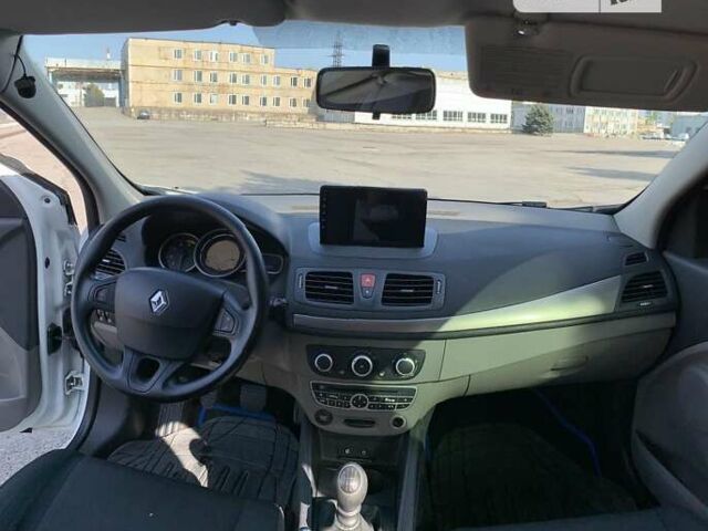 Рено Меган, объемом двигателя 1.46 л и пробегом 200 тыс. км за 7800 $, фото 15 на Automoto.ua