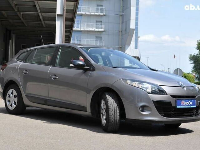 Рено Меган, объемом двигателя 1.6 л и пробегом 247 тыс. км за 8500 $, фото 3 на Automoto.ua