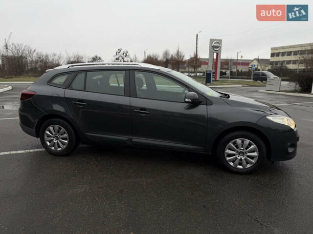 Рено Меган, объемом двигателя 1.6 л и пробегом 192 тыс. км за 7900 $, фото 45 на Automoto.ua