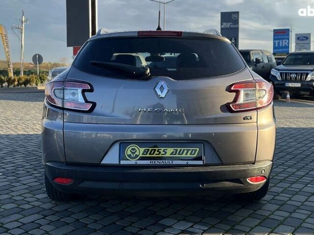 Рено Меган, объемом двигателя 1.5 л и пробегом 208 тыс. км за 7800 $, фото 5 на Automoto.ua