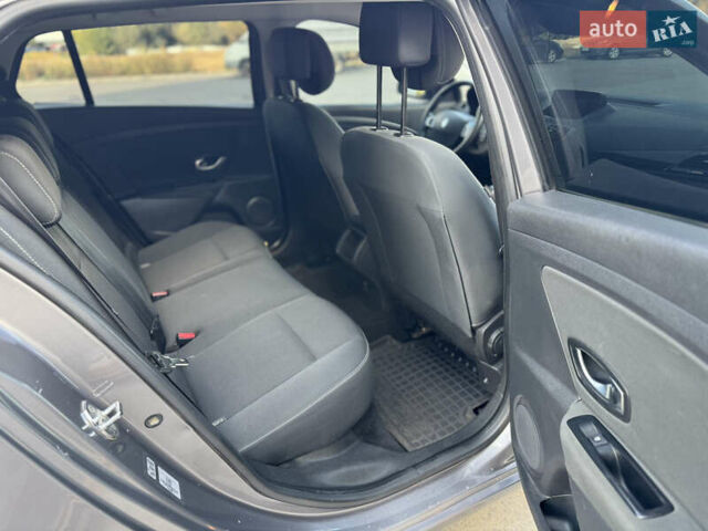 Рено Меган, об'ємом двигуна 1.5 л та пробігом 299 тис. км за 6800 $, фото 23 на Automoto.ua