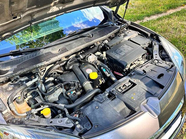 Рено Меган, объемом двигателя 1.5 л и пробегом 160 тыс. км за 8500 $, фото 13 на Automoto.ua