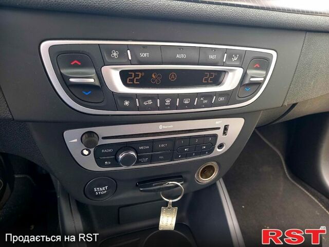 Рено Меган, объемом двигателя 1.5 л и пробегом 191 тыс. км за 7950 $, фото 4 на Automoto.ua