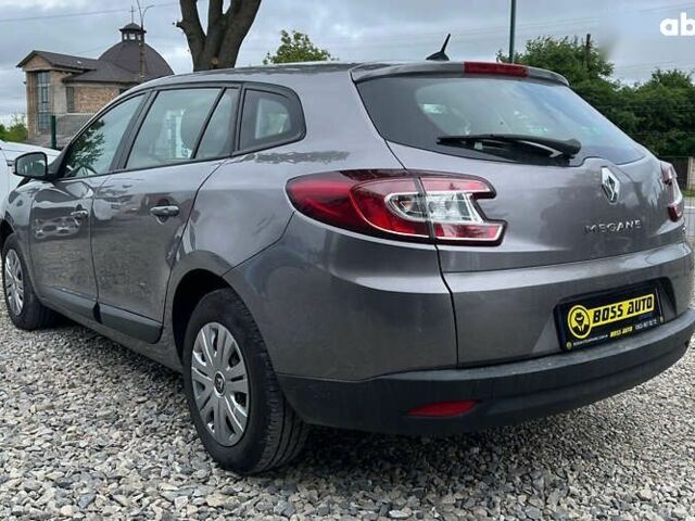 Рено Меган, объемом двигателя 1.5 л и пробегом 245 тыс. км за 7700 $, фото 3 на Automoto.ua