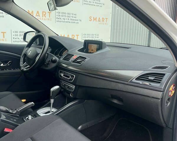 Рено Меган, объемом двигателя 1.5 л и пробегом 190 тыс. км за 8350 $, фото 23 на Automoto.ua
