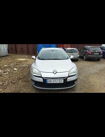 Рено Меган, объемом двигателя 1.46 л и пробегом 260 тыс. км за 7200 $, фото 6 на Automoto.ua