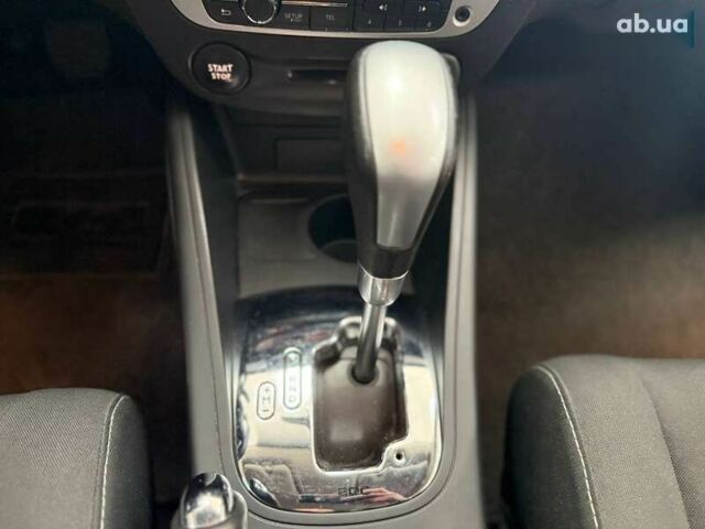 Рено Меган, объемом двигателя 1.5 л и пробегом 235 тыс. км за 7690 $, фото 27 на Automoto.ua