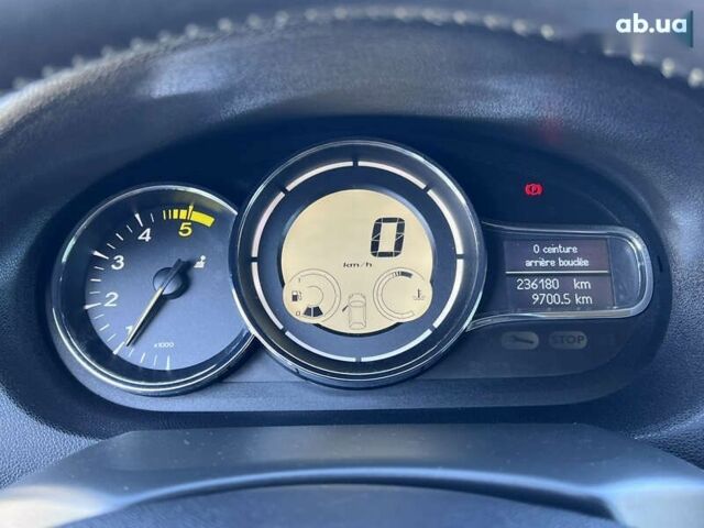 Рено Меган, объемом двигателя 1.5 л и пробегом 236 тыс. км за 8790 $, фото 20 на Automoto.ua
