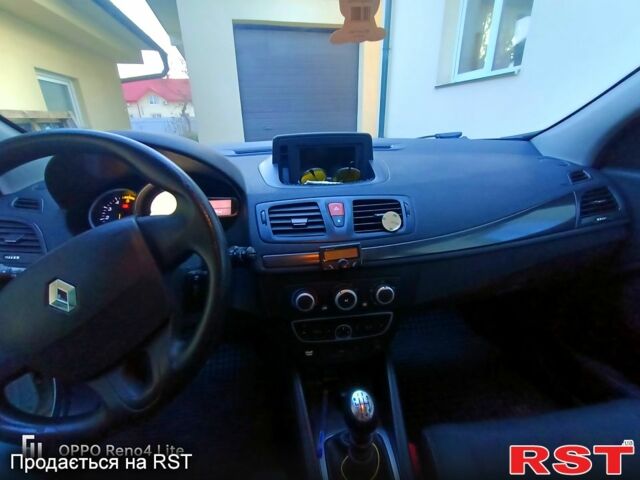 Рено Меган, объемом двигателя 15 л и пробегом 294 тыс. км за 5900 $, фото 11 на Automoto.ua
