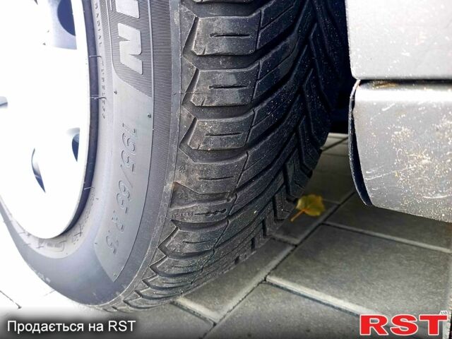 Рено Меган, объемом двигателя 1.5 л и пробегом 191 тыс. км за 7950 $, фото 10 на Automoto.ua