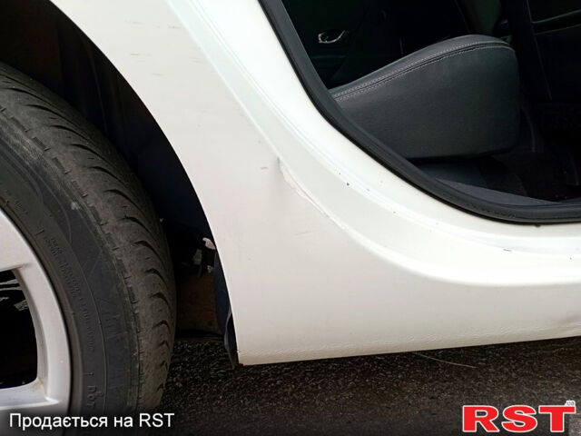 Рено Меган, объемом двигателя 1.5 л и пробегом 228 тыс. км за 8800 $, фото 13 на Automoto.ua