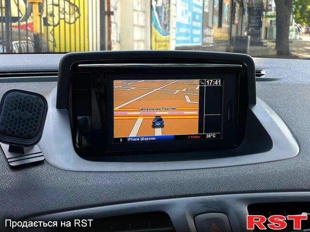 Рено Меган, объемом двигателя 1.5 л и пробегом 301 тыс. км за 9500 $, фото 6 на Automoto.ua