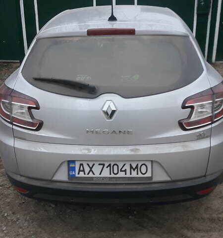 Рено Меган, объемом двигателя 1.5 л и пробегом 263 тыс. км за 7400 $, фото 3 на Automoto.ua