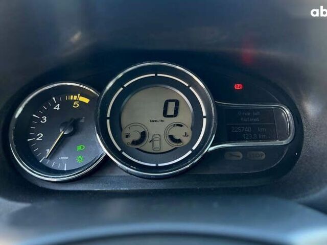 Рено Меган, об'ємом двигуна 1.5 л та пробігом 225 тис. км за 8600 $, фото 9 на Automoto.ua